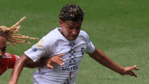 Jerson Lagos, de la barbería a medirse contra el Bayern Munich en el Mundial de Clubes