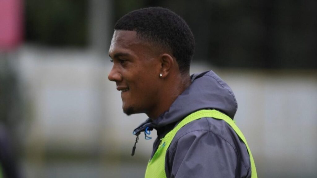 Jostin Daly, en su época en Comunicaciones | @jostin_daly_23