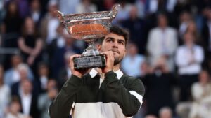 Alcaraz remonta una final legendaria ante Sinner y conquista su quinto Grand Slam