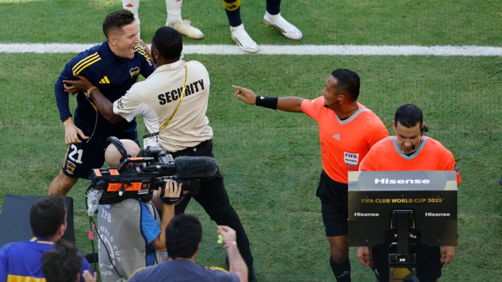 Ander Herrera explota contra César Arturo Ramos