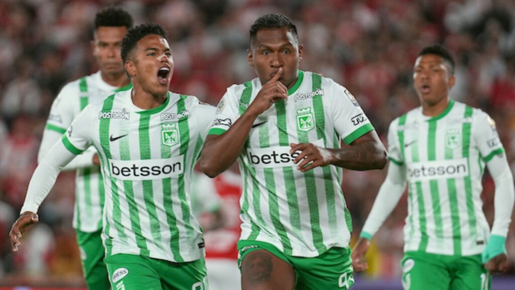 Atlético Nacional, celebrando en la Liga | VizzorImage.