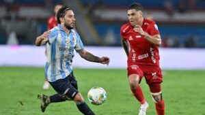 Juanfer Quintero se defiende y vuelve a dejar en duda su continuidad en América: “Hablan sin saber”