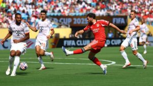 ¡Resisten el asedio! Benfica desplaza al Bayern para quedarse con el liderato del Grupo C del Mundial de Clubes