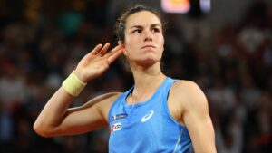 ¡Continúa el sueño! Lois Boisson vence a Mirra Andreeva y se mete a semifinales de Roland Garros