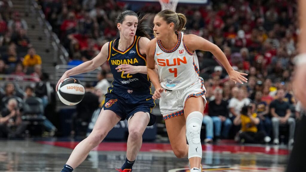 Caitlin Clark y Fever se llevan aguerrido duelo ante el Sun y pelearán por el título de la Copa de la Comisionada 