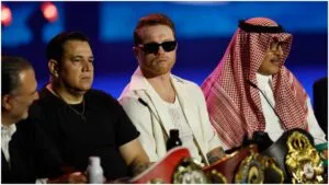 El equipo de Canelo Álvarez desecha la opción de pelear con David Benavidez: “Esa pelea está muerta”