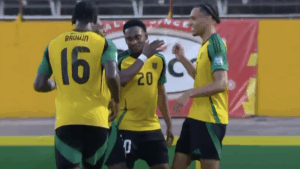 Jamaica golpea a Guatemala y se queda con el liderazgo de la zona
