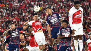 Medellín deja con vida a Santa Fe en El Campín