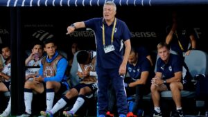 Domenec Torrent, feliz por el pase a octavos de final: “Hay que mostrarle al mundo que el fútbol mexicano puede competir”