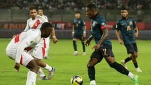 Ecuador empata sin goles ante Perú, pero le alcanza para firmar su boleto al Mundial 2026