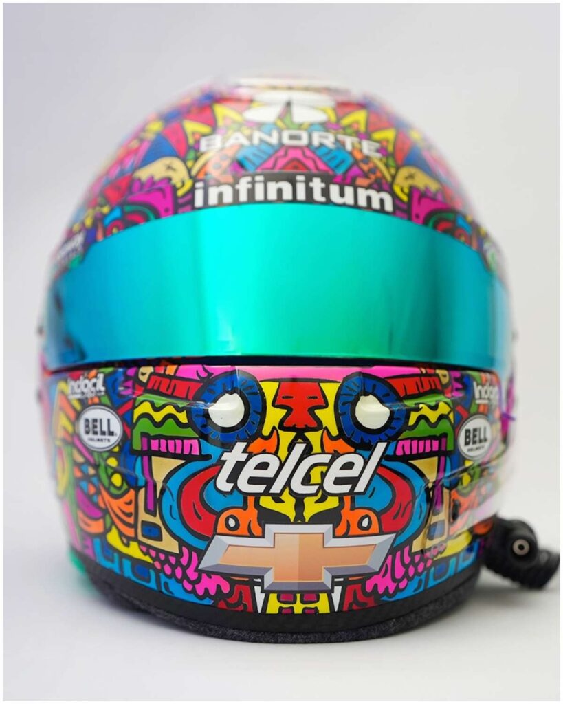 El casco también tiene a sus patrocinadores | Escudería Telmex Telcel