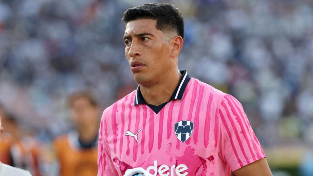 ¿Esteban Andrada saldría de Rayados? Hay molestia en el arquero por llegada de Santiago Mele