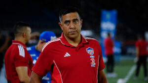 Oficial: César Farías no va más como director técnico de Junior