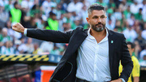 La hinchada de Atlético Nacional pide la salida de Javier Gandolfi