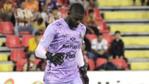 William Cuesta y sus errores le pasan factura al Tolima: cerca de la eliminación