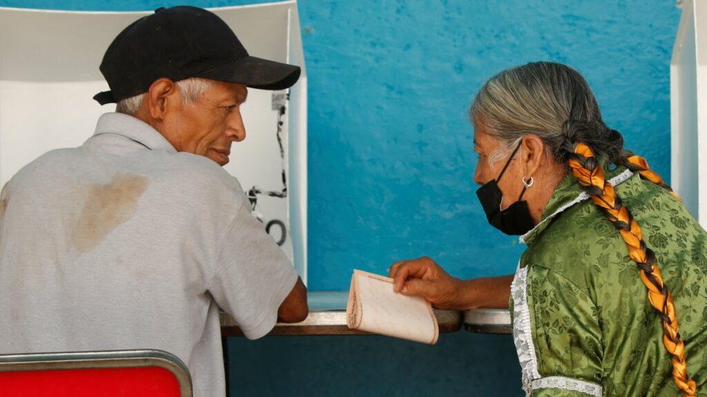 Adultos mayores en México