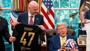 Infantino asegura que el Mundial de Clubes ‘fluye sin problemas’ pese a las políticas migratorias de Donald Trump