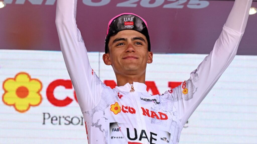 Isaac del Toro, campeón de la maglia blanca en el Giro de Italia 2025