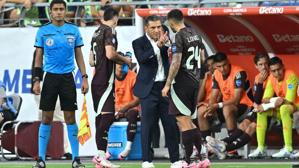 Jimmy Lozano fracasó con Pachuca en el Mundial de Clubes... ¿acumula más tropiezos o éxitos en su etapa como entrenador?