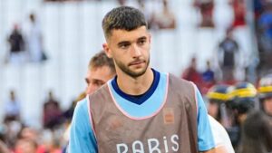 Barcelona hace oficial el fichaje de Joan García, el portero con más atajadas en la última temporada