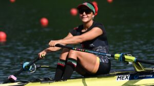 ¡Otro oro! Kenia Lechuga sube a lo más alto en la Copa del Mundo de Remo en Suiza