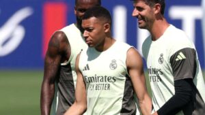 Kylian Mbappé sufre un cuadro de gastroenteritis y se encuentra hospitalizado