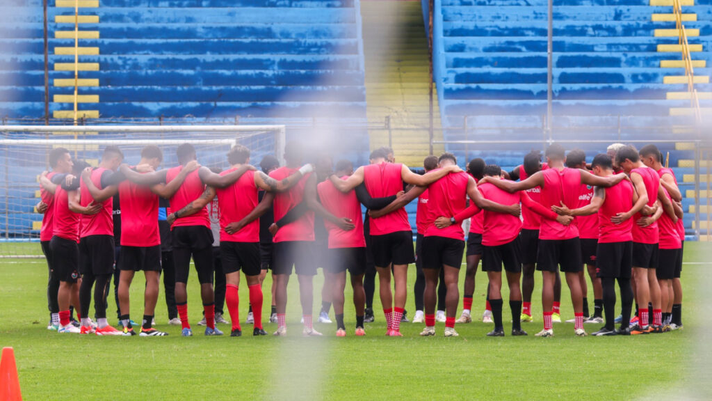 Municipal tendrá doble competencia este semestre. (RojoS X)