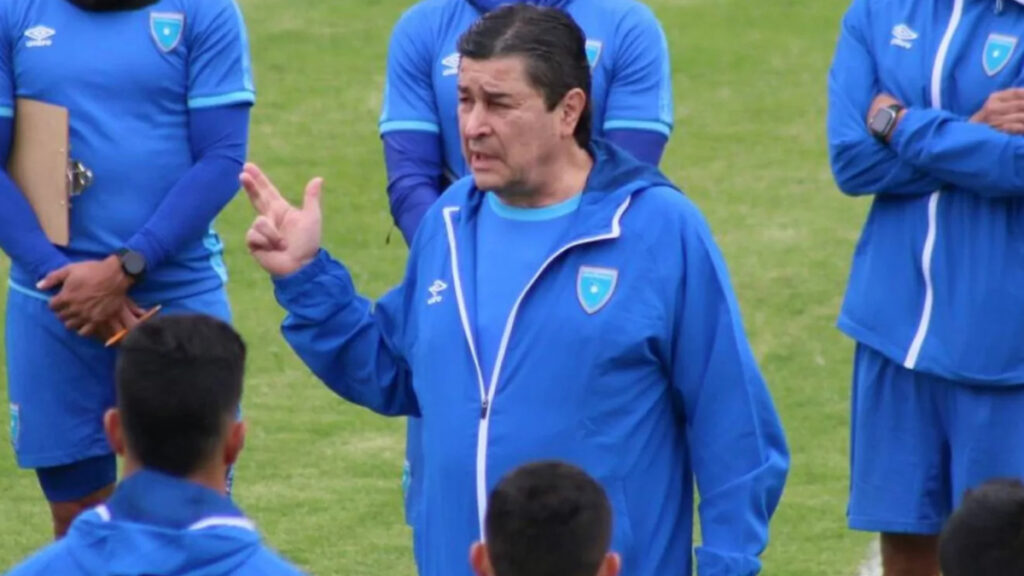 Luis Fernando Tena, DT de Guatemala. (Fedefut)