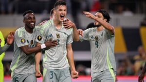 México cumple ante Surinam y se jugará el primer lugar del grupo ante la Costa Rica de Miguel Herrera