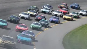 Nascar Cup Series: Hamlin gana en Michigan y Daniel Suárez finaliza 14º antes de aterrizar en México