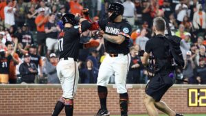 Los Orioles anotan 22 carreras por primera vez desde el 2000