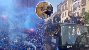 Lágrimas, himnos y fiesta: así celebró Oviedo su regreso a la élite del fútbol español