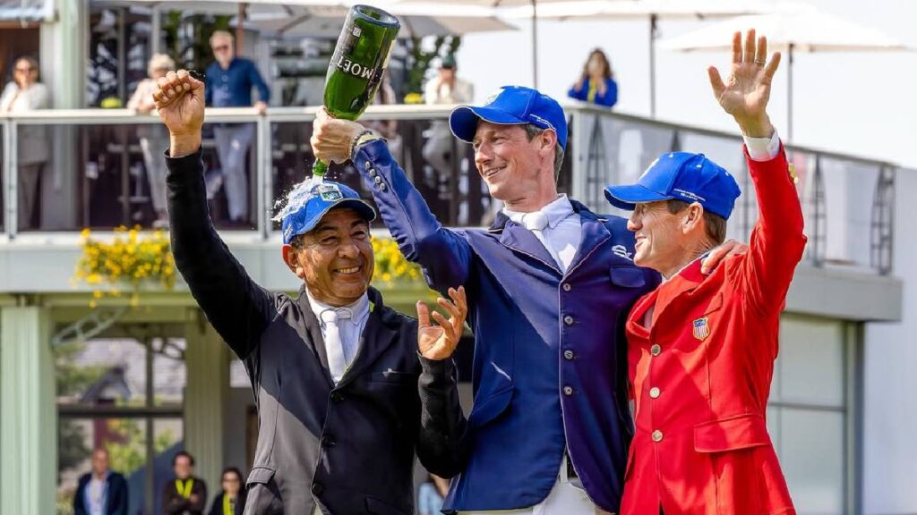 El colombiano René López celebrando el subcampeonato del Gran Premio Rolex / @worldofshowjumping