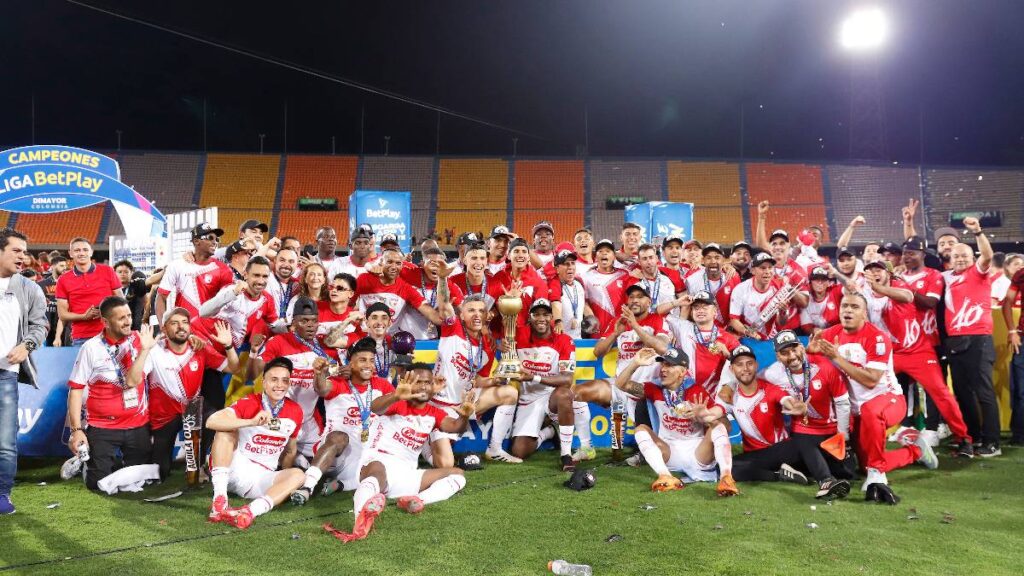 Independiente Santa Fe celebrando el título del FPC / Vizzor