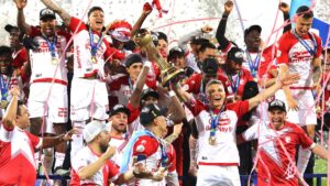 La columna vertebral de Santa Fe: experiencia, goles y títulos