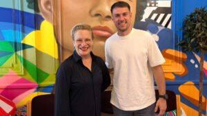 ¡Los madrugan! Embajadora mexicana ‘anuncia’ el fichaje de Aaron Ramsey con Pumas