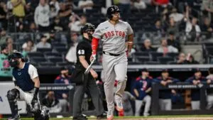 Los Red Sox remontan en la sexta entrada para vencer a los Yankees