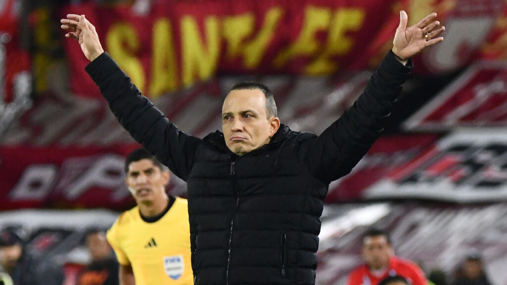 Alejandro Restrepo, durante el partido de ida de la final. - Vizzor Image.