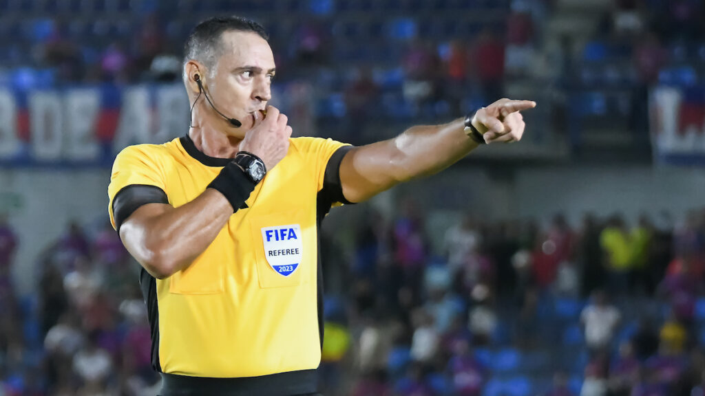 Wílmar Roldán, árbitro colombiano. - Vizzor Image.