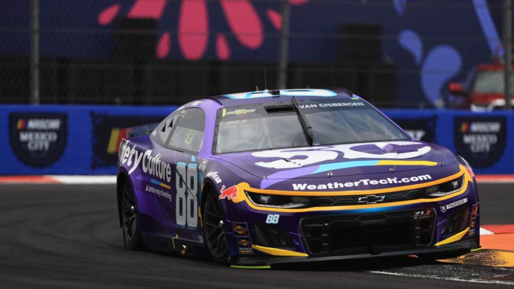 El evento Viva México 250 de la Nascar Cup Series fue conquistado por Shane van Gisbergen quien dominó de principio a fin.