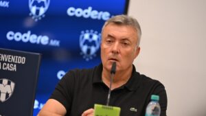 ¡No le llegaron al precio! Domenec Torrent asegura que Chivas no le ofreció ni lo mínimo que quería