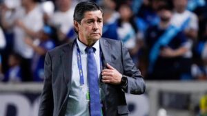 Luis Fernando Tena, por su primer triunfo ante Estados Unidos