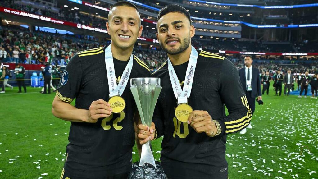 Alvarado y Vega, tras ganar la Nations Leagu
