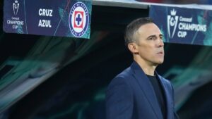 La afición de Cruz Azul respalda a Vicente Sánchez tras el campeonato en Concachampions