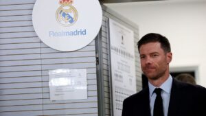 Xabi Alonso dirige su primer entrenamiento con el Real Madrid rumbo al Mundial de Clubes