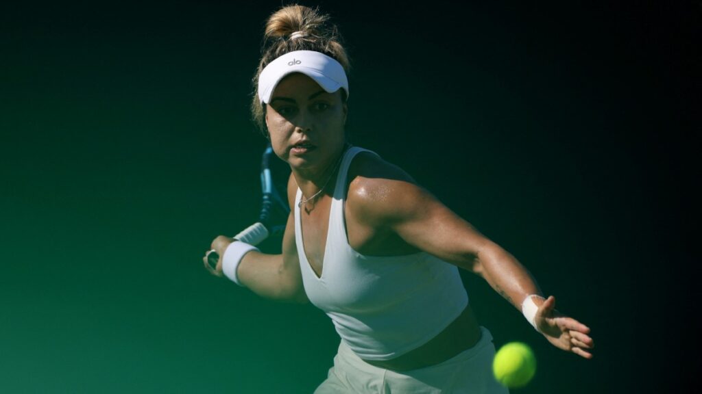 Renata Zarazúa vence a Yanina Wickmayer en la primera ronda de Wimbledon | Reuters