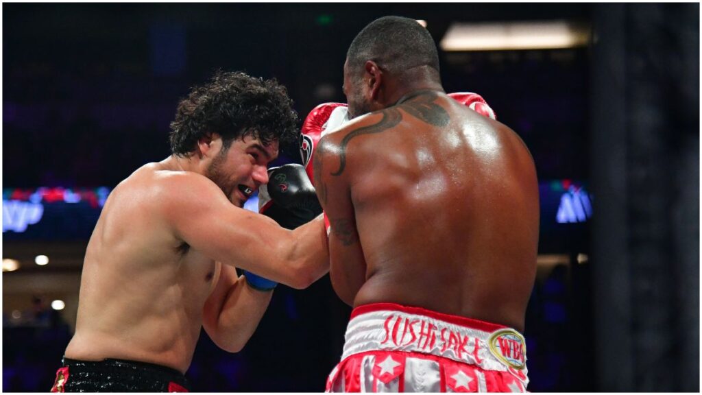 Zurdo Ramírez aparece como futuro rival de Jai Opetaia | Reuters; Imagn Images