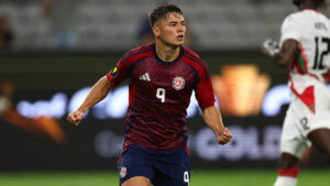 Manfred Ugalde brilla en la Copa Oro y despierta interés en Europa: rechazaron una oferta de 15 millones