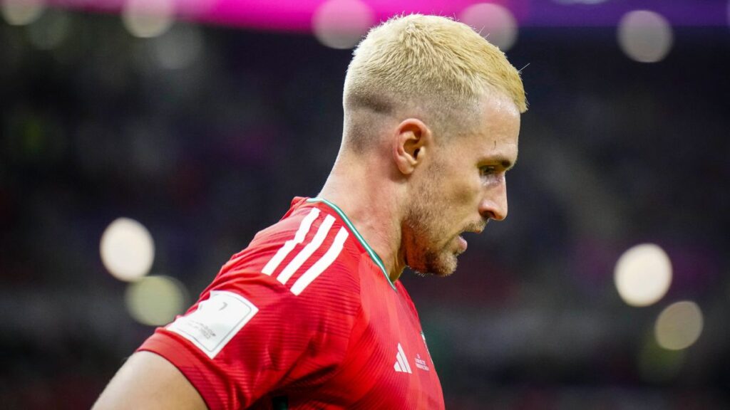 Aaron Ramsey con la camiseta de Gales