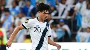 Olger Escobar supera a Gilberto Mora y Guatemala termina la Copa Oro 2025 con una sonrisa
